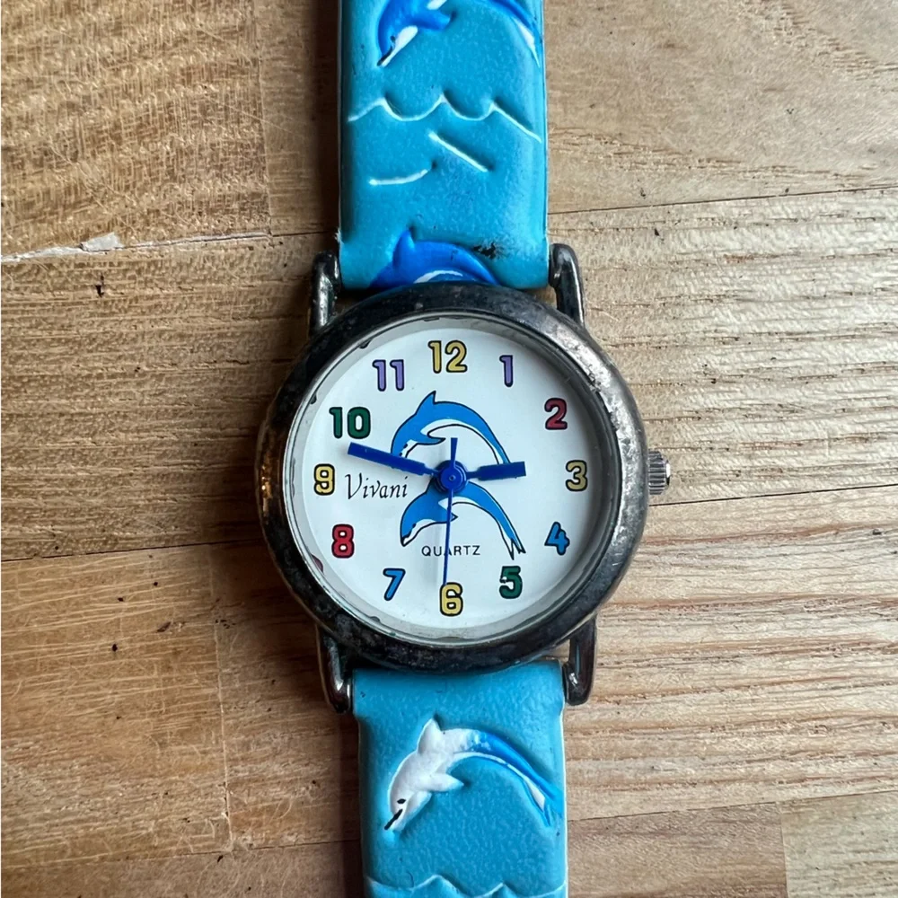 Vintage Vivani kids dolphin watch blue leather NEW BATTERY
